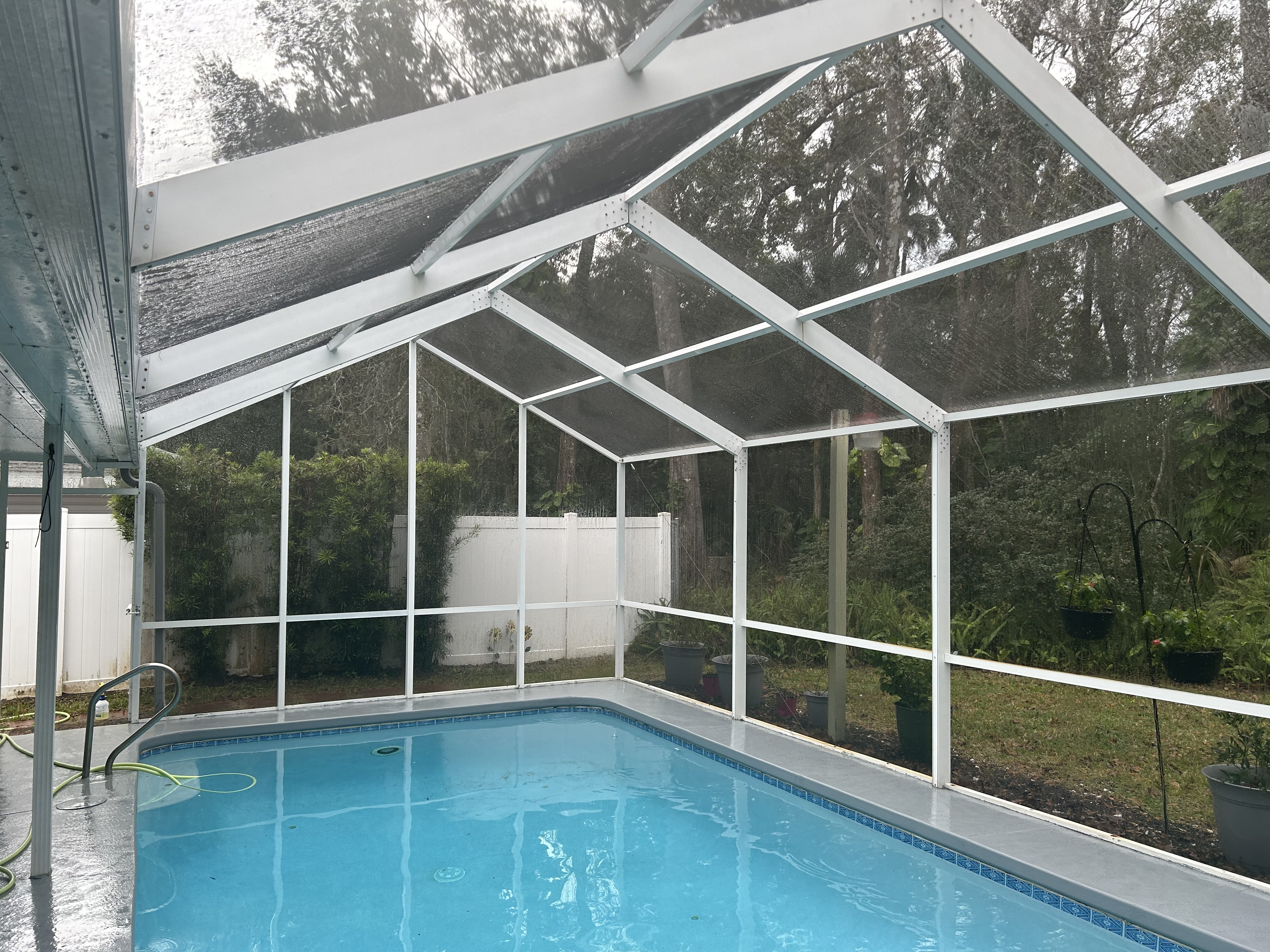 Top Quality Pool Enclosure Cleaning In Port Orange, Fl